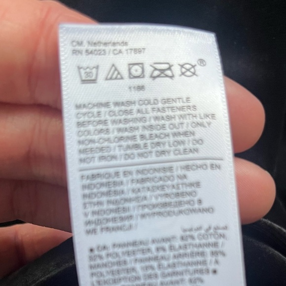 NEW Athleta Retroplush Velvet Crewneck Black Velour Button Details Size S Comfy - Picture 8 of 10